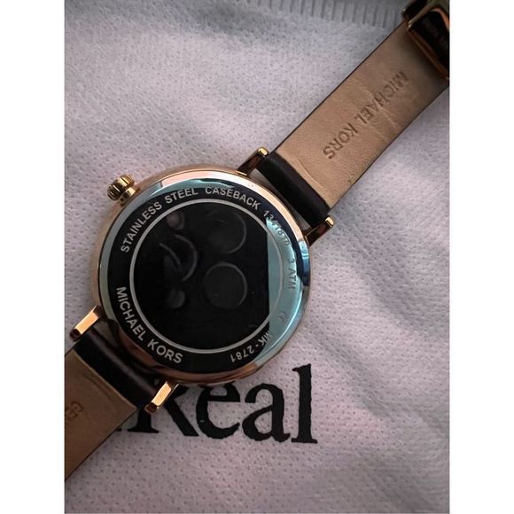 Michael Kors Women’s Charley Leather Black/ Gold Watch - Picture 6 of 9